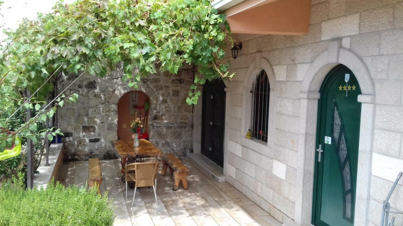 Villa Marija Podgora Exterior photo